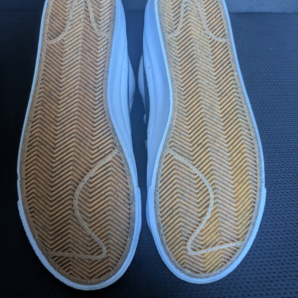 Nike Kids White and Black High-Top Sneakers - Picture 6 of 7